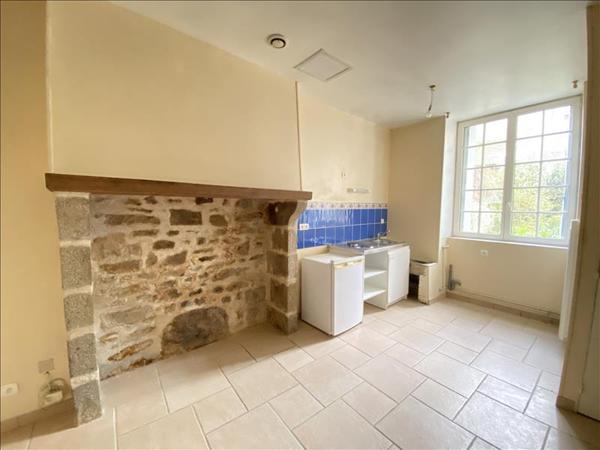 Immeuble à vendre |  Guéret |  196 m²