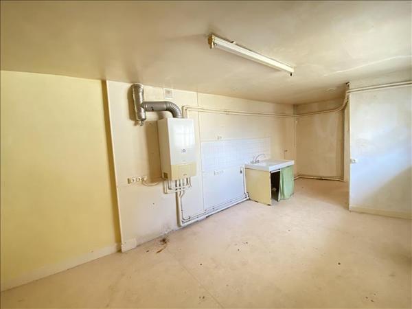 Immeuble à vendre |  Guéret |  196 m²