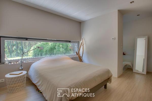 Villa d’architecte en lisière de forêt à 2 km des plages
