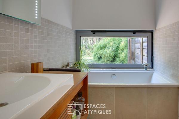 Villa d’architecte en lisière de forêt à 2 km des plages