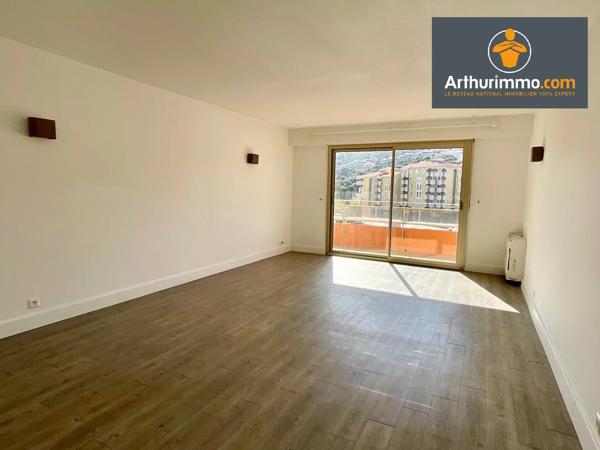 Location                                                      Appartement
                        
                     3 pièces                      81 m2                     à Propriano
