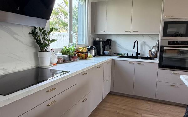 Maison à vendre    4 pièces •  La Rochelle