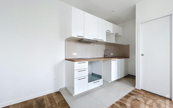 Appartement à louer    3 pièces • 45,86 m2 Maisons-Alfort