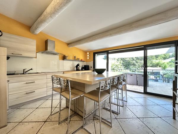 Maison 6 pièces - 250 m²