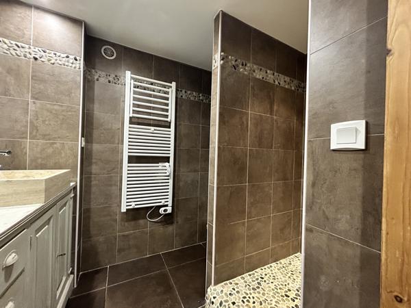 Maison 6 pièces - 250 m²