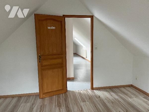 Maison 2 chambres avec cour et garage