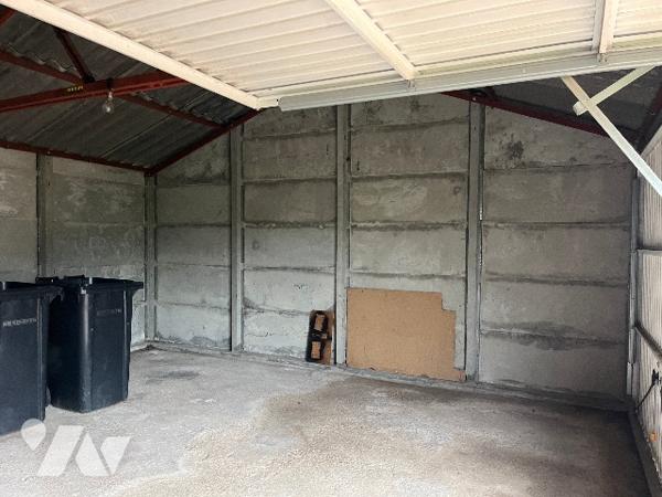 Maison 2 chambres avec cour et garage