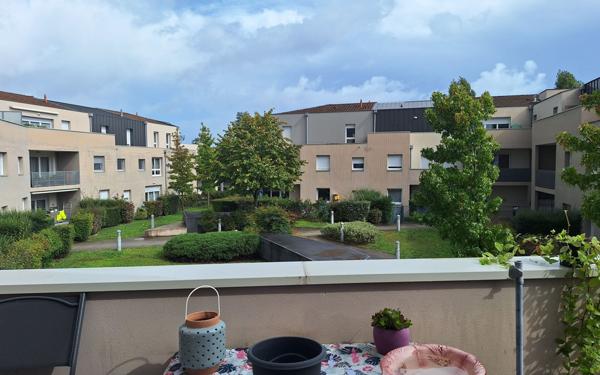Appartement à vendre    3 pièces • 59,38 m2 Pessac