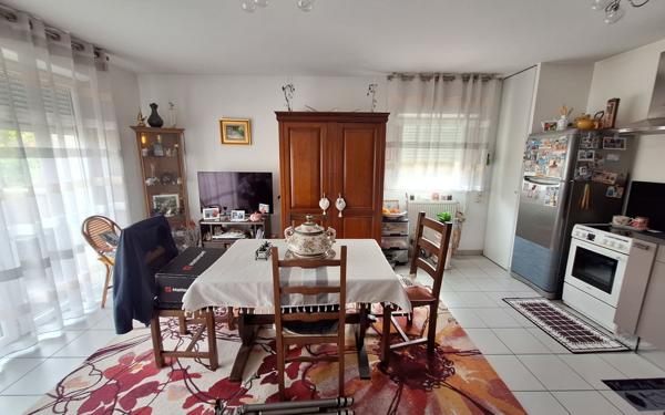 Appartement à vendre    3 pièces • 59,38 m2 Pessac