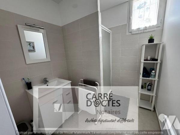 NOUVEAUTE !!! Les Notaires Associés CARRE D'@CTES vous proposent cette Magnifique villa de type...