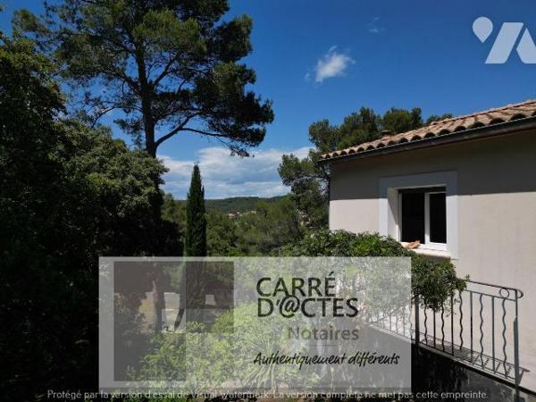 NOUVEAUTE !!! Les Notaires Associés CARRE D'@CTES vous proposent cette Magnifique villa de type...