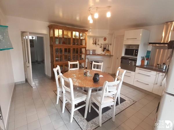 Maison - Vendu - 200 m² - LES ESSARTS-LE-ROI | The Door Man