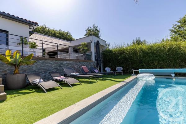 Maison à vendre  7 pièces - 252,35 m 2   AGDE  - 34