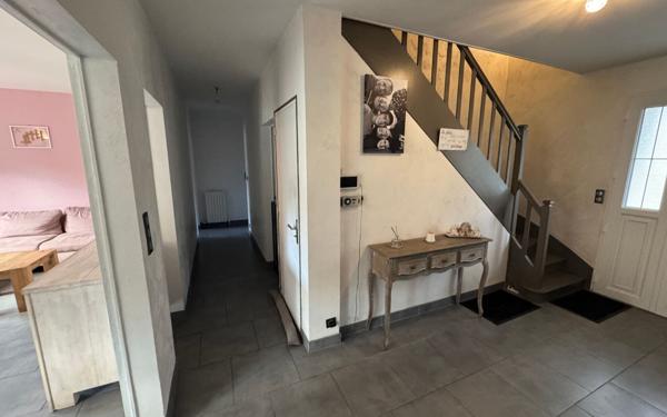 Maison à vendre    9 pièces •  Nogent-le-Rotrou