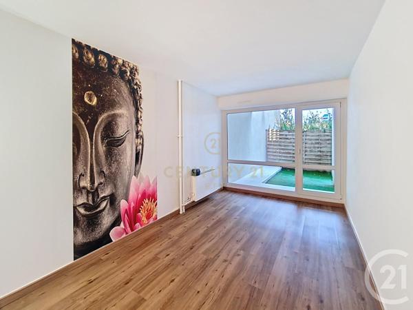 Appartement F2 à vendre  2 pièces - 56,72 m2 NOISY LE GRAND - 93