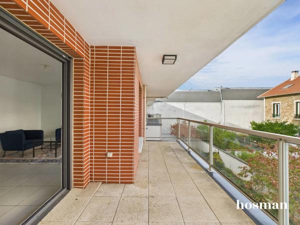 Très beau 2 pièces ! - Grand balcon - Immeuble récent - Proche RER