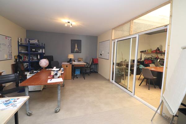 Location local commercial Saint-Ouen-l'Aumône - 1 760 €/mois