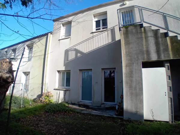 Location Local commercial 3 pièces 41 m2 à Bessines