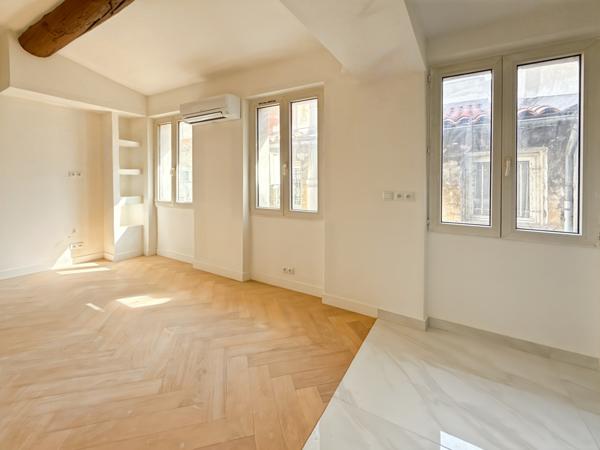 Marseille (13001) À Louer – Studio rénové avec climatisation – Rue Glandevès – Proximité Vieux-Port