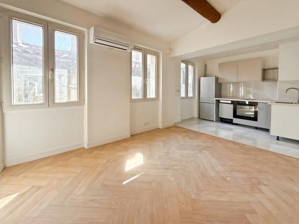 Marseille (13001) À Louer – Studio rénové avec climatisation – Rue Glandevès – Proximité Vieux-Port
