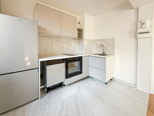 Marseille (13001) À Louer – Studio rénové avec climatisation – Rue Glandevès – Proximité Vieux-Port