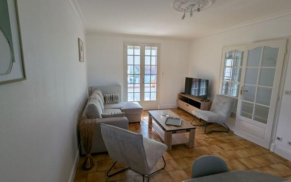 Appartement à louer    2 pièces • 88,57 m2 Poitiers