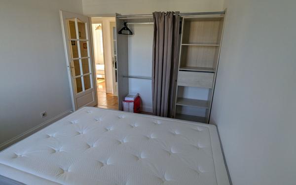 Appartement à louer    2 pièces • 88,57 m2 Poitiers