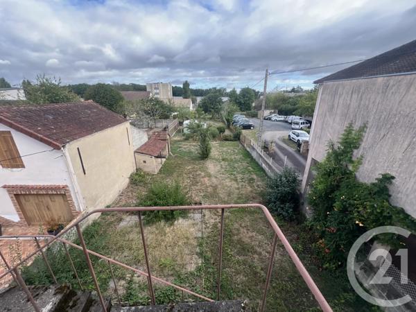 Maison à vendre  4 pièces - 88,40 m 2   COMMENTRY  - 03