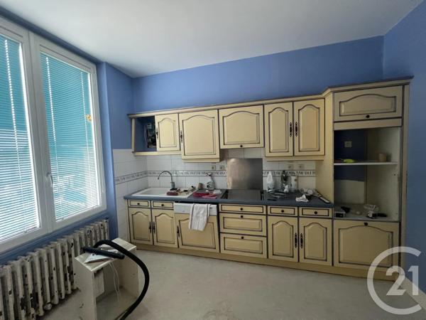 Maison à vendre  4 pièces - 88,40 m 2   COMMENTRY  - 03