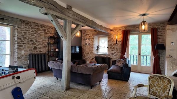 Vente Maison 13 pièces 545 m2 à Duvy