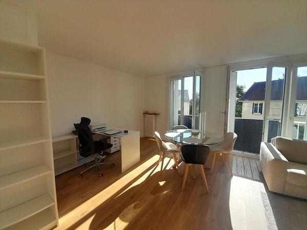 APPARTEMENT 3/4 PIÈCES MEUBLÉ EN CENTRE VILLE