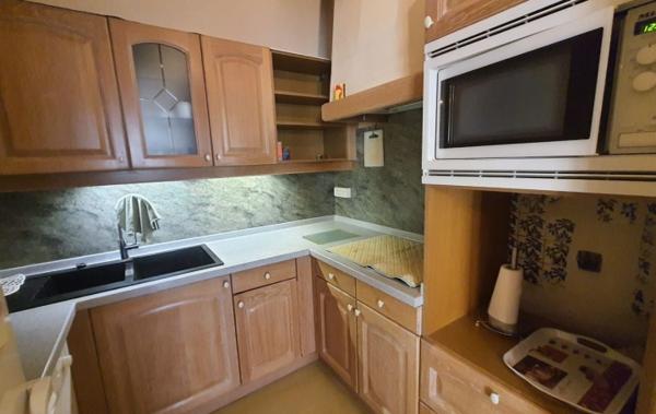 Vente Maison de ville avec cour interieur à rafraîchir Narbonne   