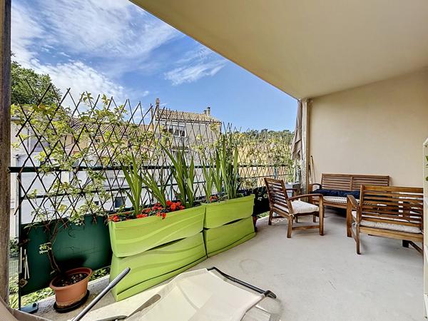 Appartement T2 avec Terrasse Garage et Stationnement