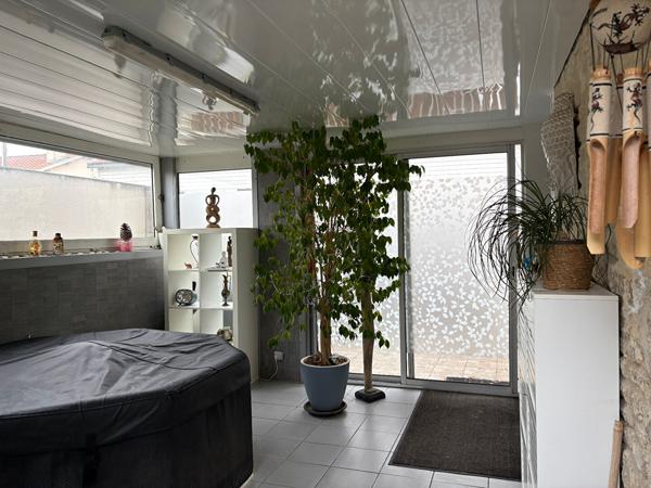 Maison Surgeres 5 pièce(s) 140m2