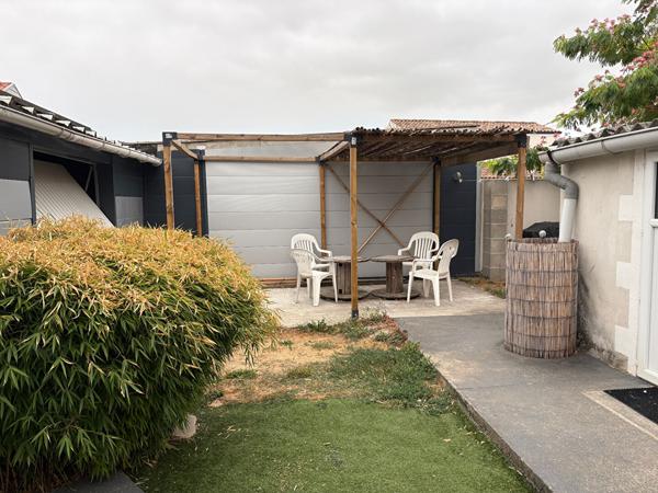 Maison Surgeres 5 pièce(s) 140m2