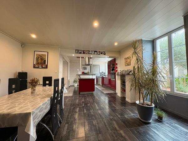 Maison Surgeres 5 pièce(s) 140m2
