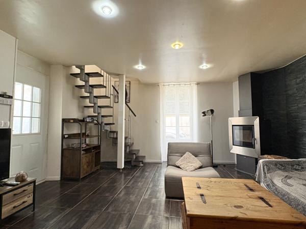 Maison Surgeres 5 pièce(s) 140m2