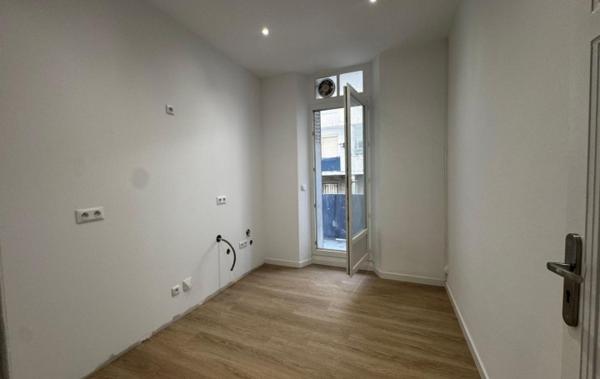 Vente Appartement P2 rénové(e) Marseille 5ème   