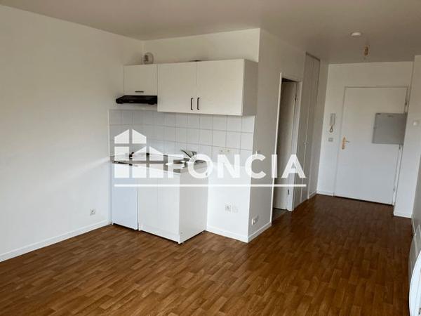 Location Studio 22.2 m² - 85 BOULEVARD JEAN JAURES Corbeil-essonnes 91100