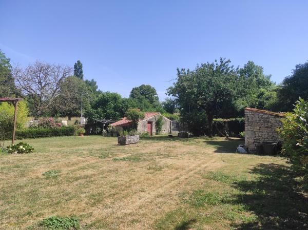 Maison à Surgères, 17700 - 4 pièces 123m²