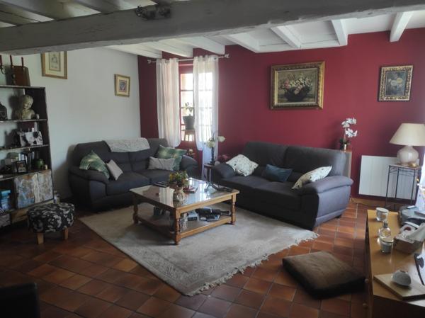 Maison à Surgères, 17700 - 4 pièces 123m²