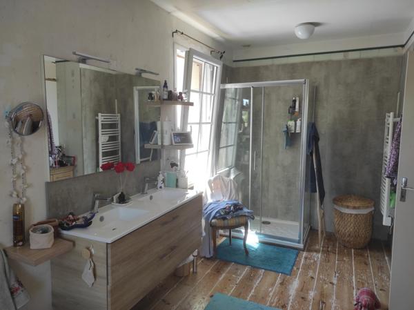 Maison à Surgères, 17700 - 4 pièces 123m²