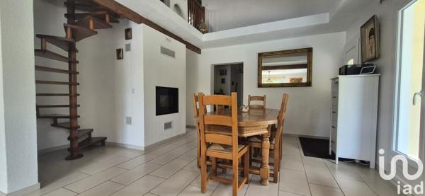 Maison à vendre 4 pièces 148 m² Saint-Médard-en-Jalles