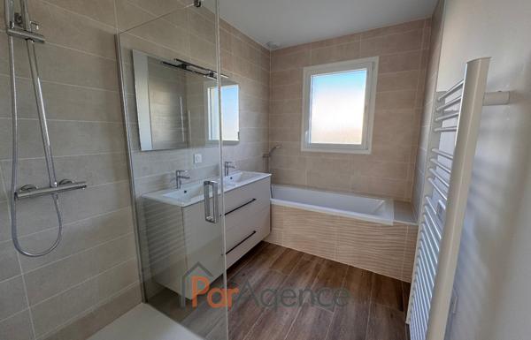 maison de plain-pied 4/5 pièces 149.80 m2