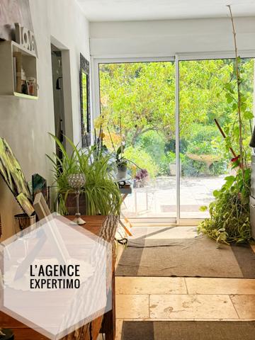 BIEN RARE À LA VENTE - ENSEMBLE IMMOBILIER DE DEUX MAS EN CAMPAGNE