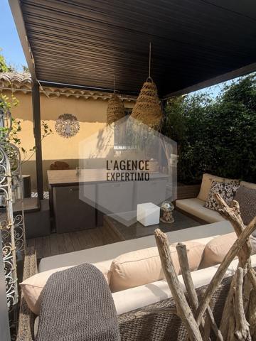 BIEN RARE À LA VENTE - ENSEMBLE IMMOBILIER DE DEUX MAS EN CAMPAGNE