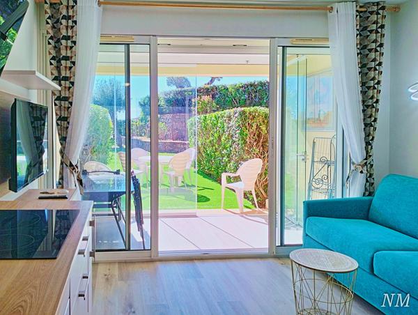 Les Issambres (83380) Appartement RDJ 39 m² avec sa loggia fermée, et jardin de 15 m²