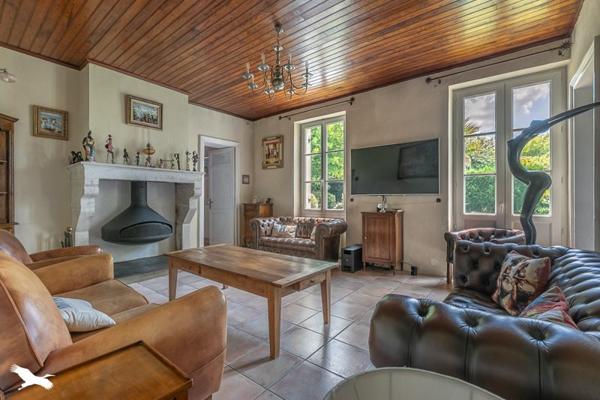 Maison à vendre |  Mios |  11 pièces | 230 m²