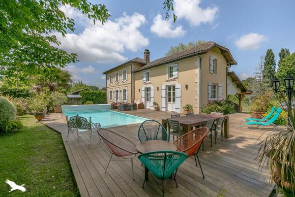 Maison à vendre |  Mios |  11 pièces | 230 m²