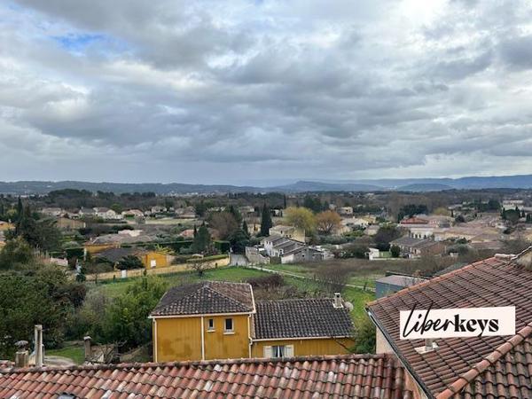 Maison de village 3 chambres + appartement T2 à Caromb